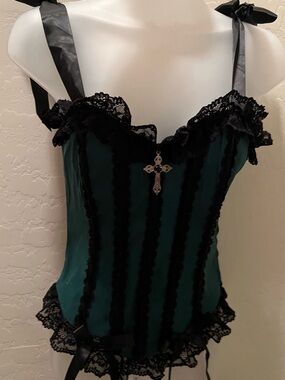 *BNWOT Dolls Kill Widow Green & Black Cross Corset Size Small*